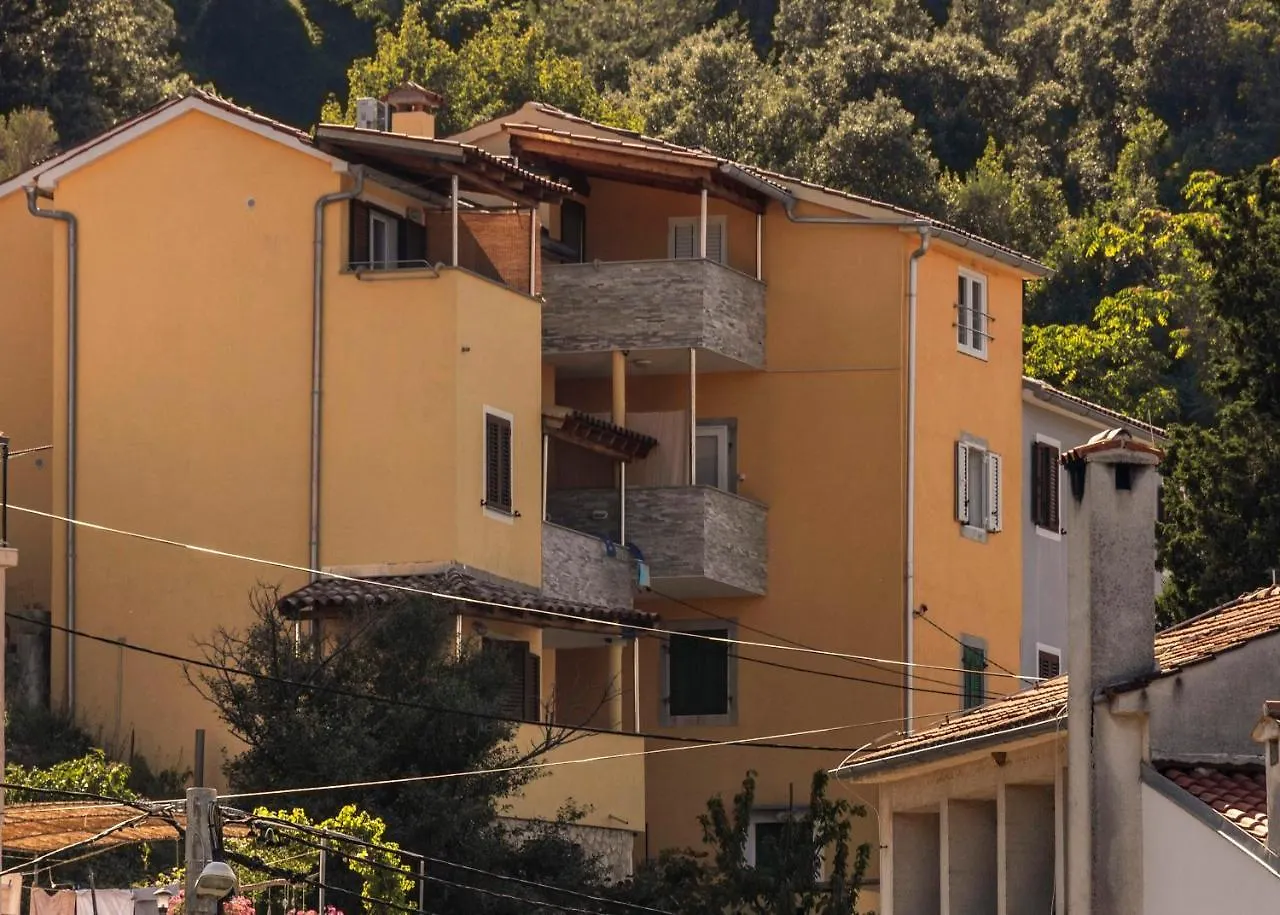 Appartamento Apartments&rooms Roberto B. Valun Croazia