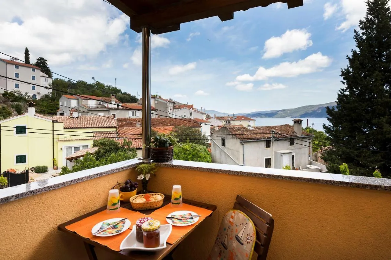 Appartamento Apartments&rooms Roberto B. Valun Croazia