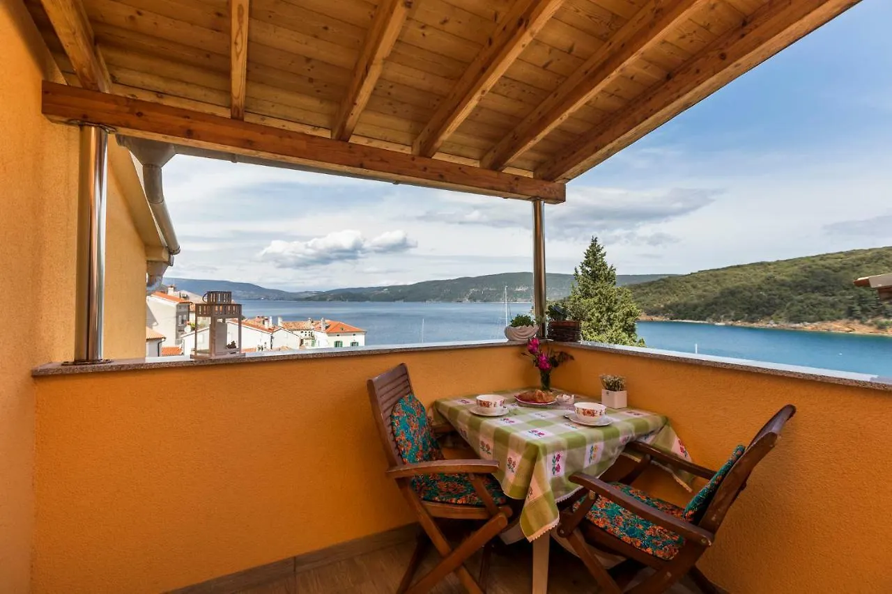 Apartments And Rooms Roberto B. Valun Croatia