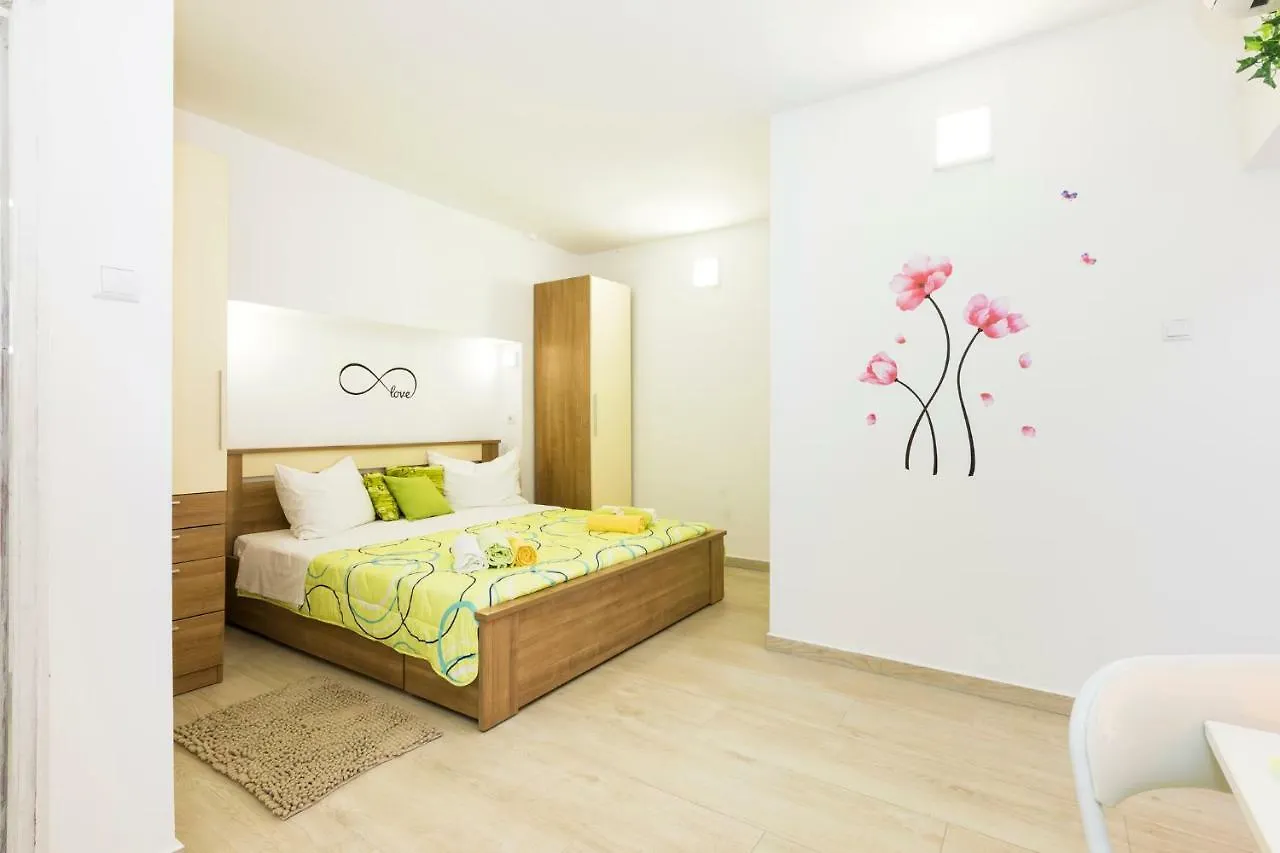 Apartments&rooms Roberto B. Valun Croazia