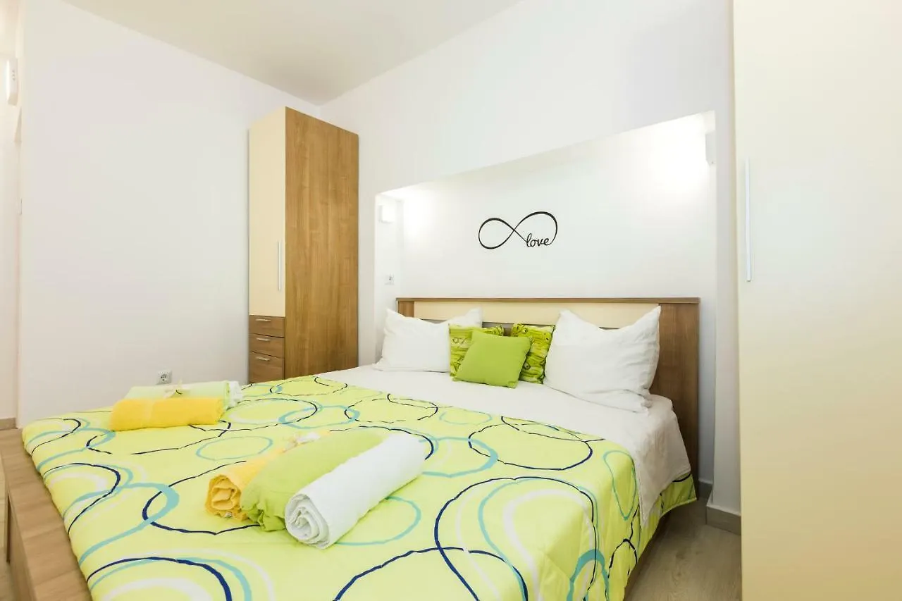 Apartments And Rooms Roberto B. Valun