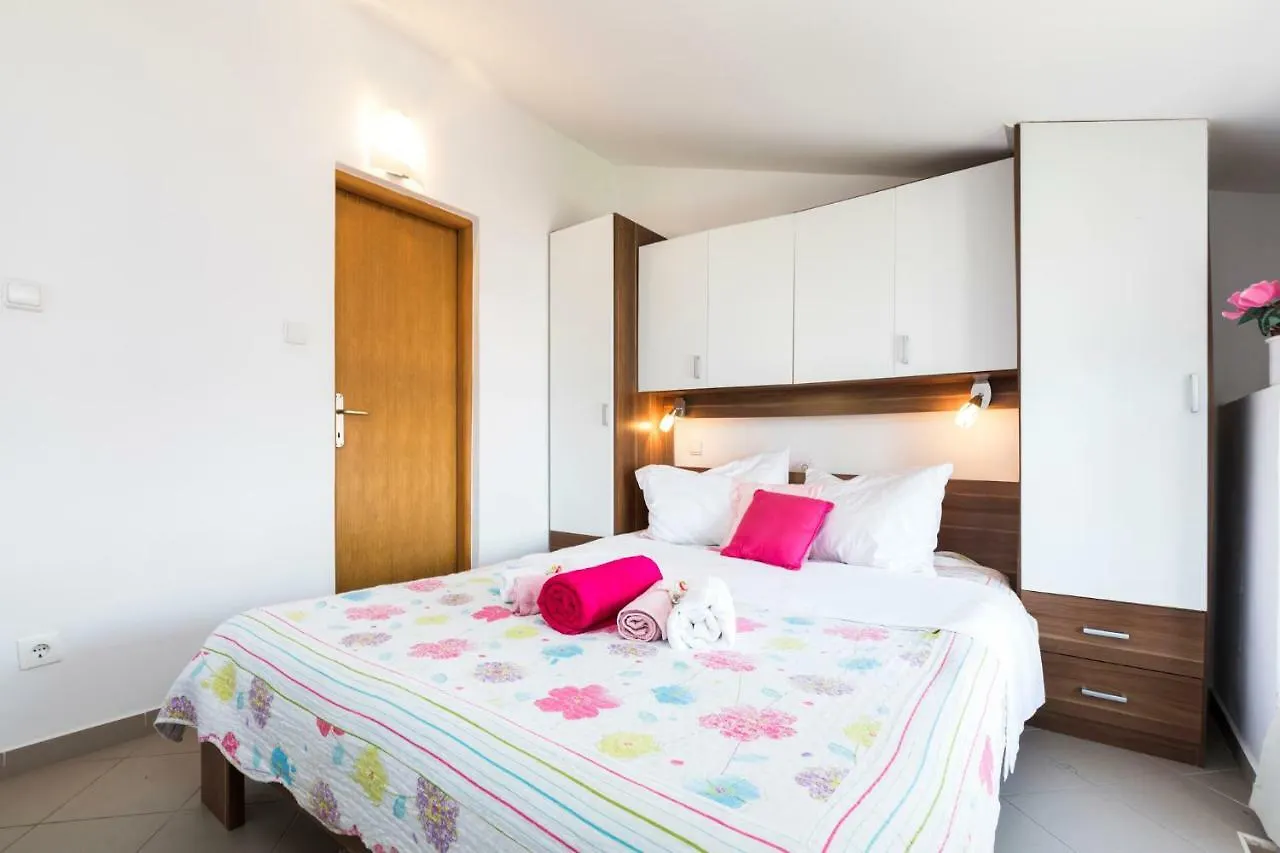 Appartamento Apartments&rooms Roberto B. Valun